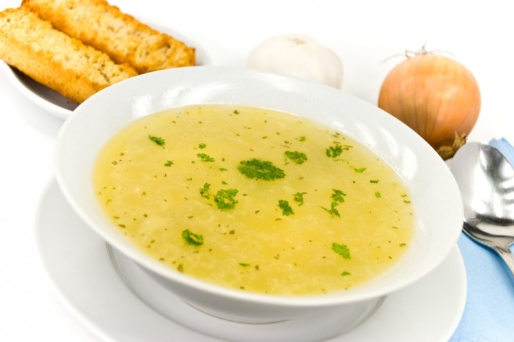 شوربة مرق الدجاج