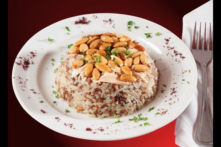 الأرز بالزعفران واللحم المفروم