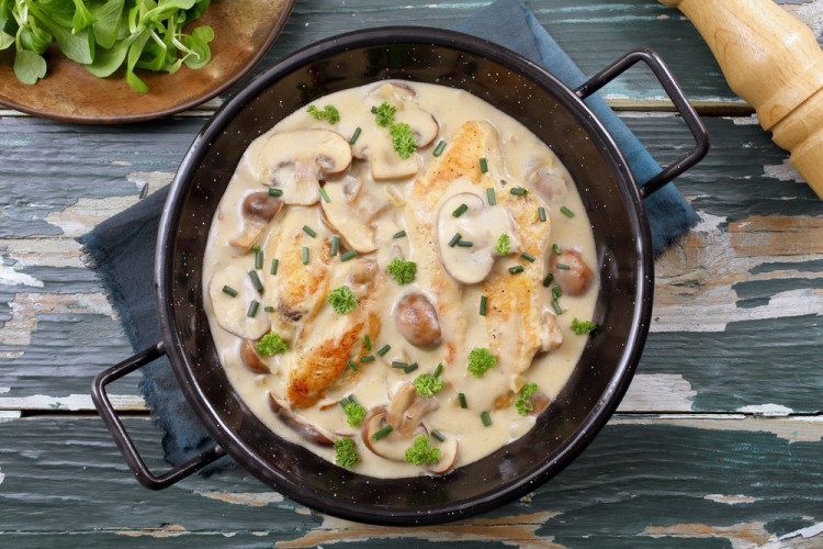 دجاج بالكريمة والفطر كيتو