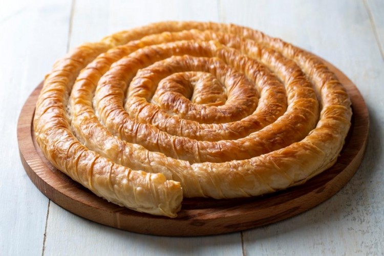 فطيرة الجبن الحلزونية