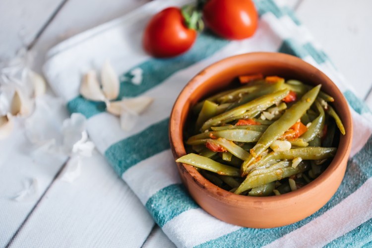 لوبيا بالزيت