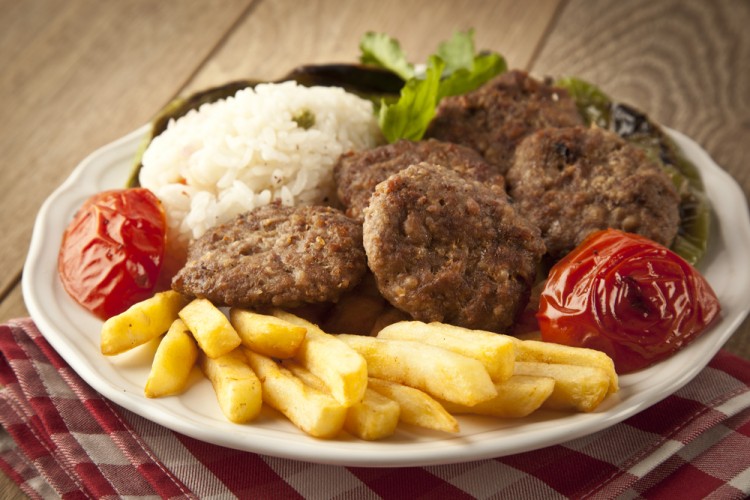 الكفتة المشوية لغداء العيد