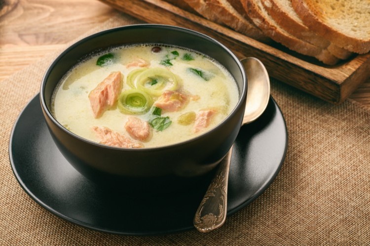 شوربة السمك بالكريمة