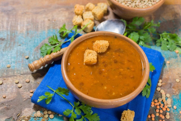 شوربة العدس باللحم
