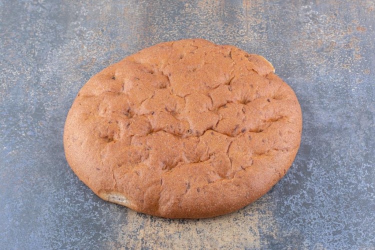 خبز أحمر حساوي